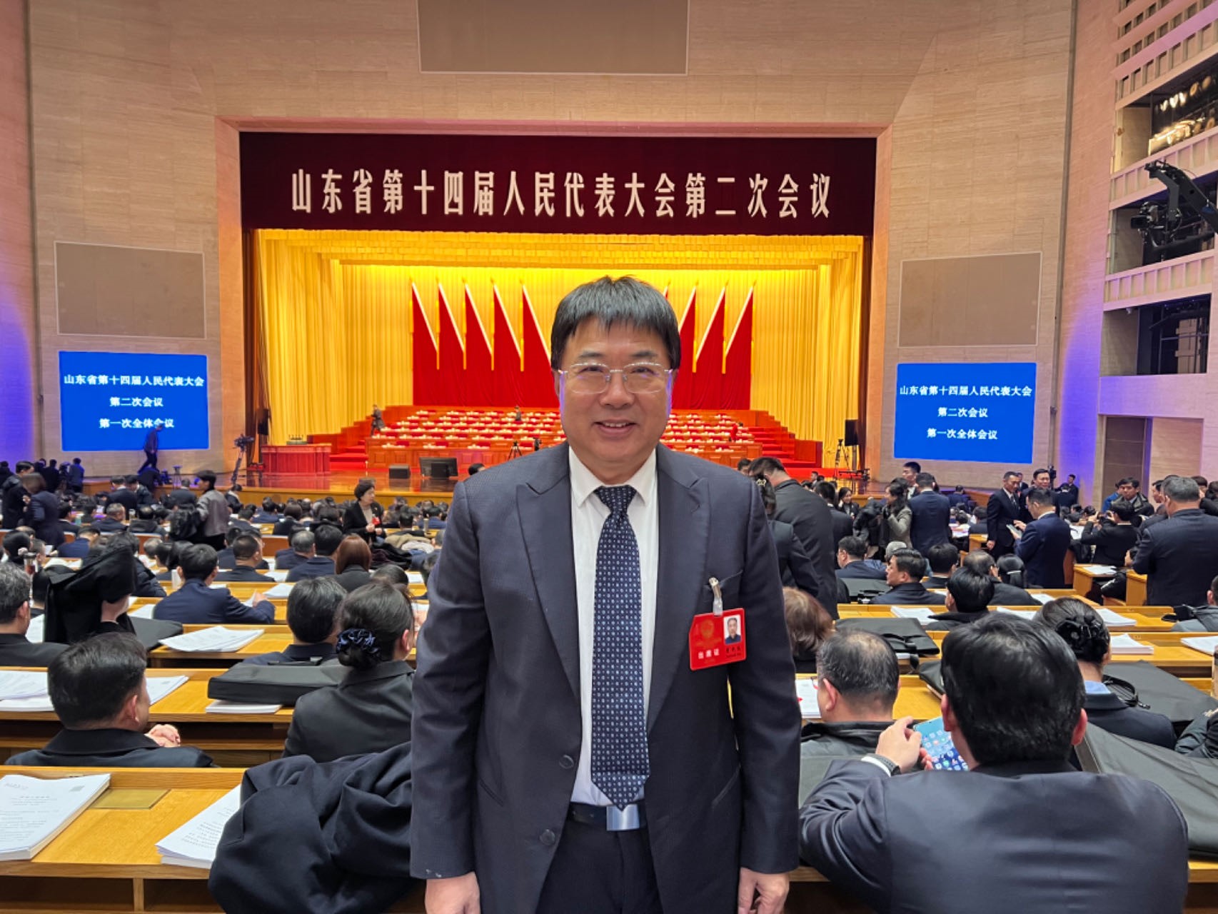 【新闻】服膺使命担任，，，，，当真履职尽责——ks凯时官网股份董事长曹积生出席省人代会